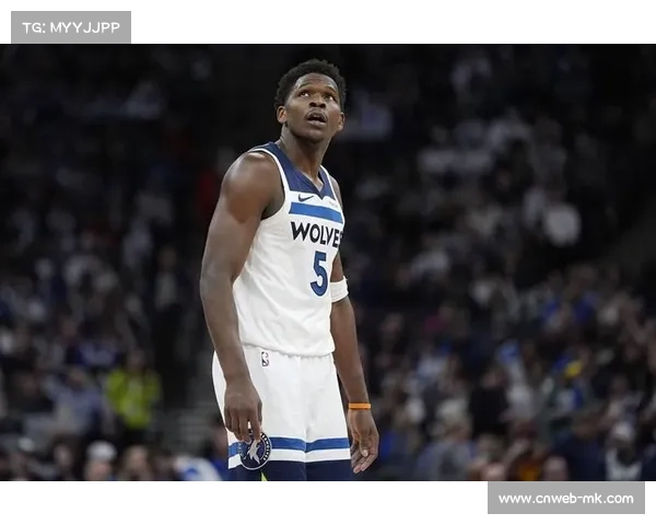 森林狼三节落后马刺，爱德华兹独揽13分单节反击