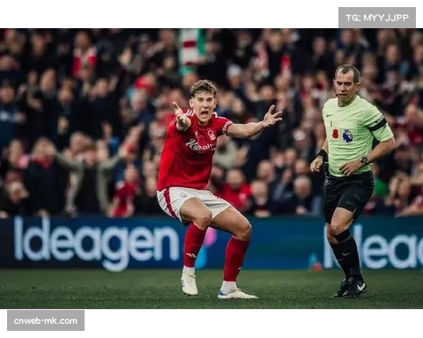 即时战报：诺丁汉森林开场3分钟丢球，客场0-1暂时落后于西汉姆联